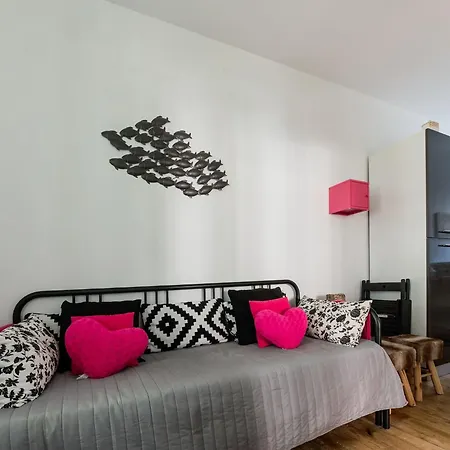 Apartment In Isigny Near Cotentin Marshes, Cleaning Included *