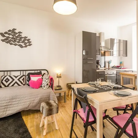 Apartment In Isigny Near Cotentin Marshes, Cleaning Included 公寓 *