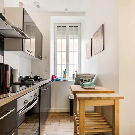 Apartment In Isigny Near Cotentin Marshes, Cleaning Included * 滨海伊西尼