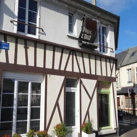 Apartment In Isigny Near Cotentin Marshes, Cleaning Included