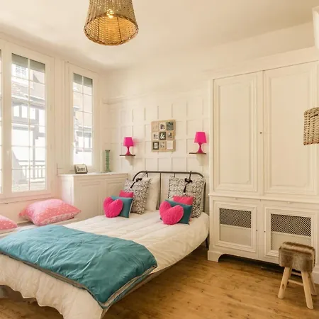 Apartment In Isigny Near Cotentin Marshes, Cleaning Included Apartmán *